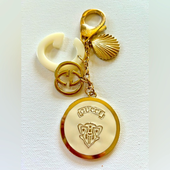 Gucci Gold and Cream Key & Card Holder - Picture 1 of 4